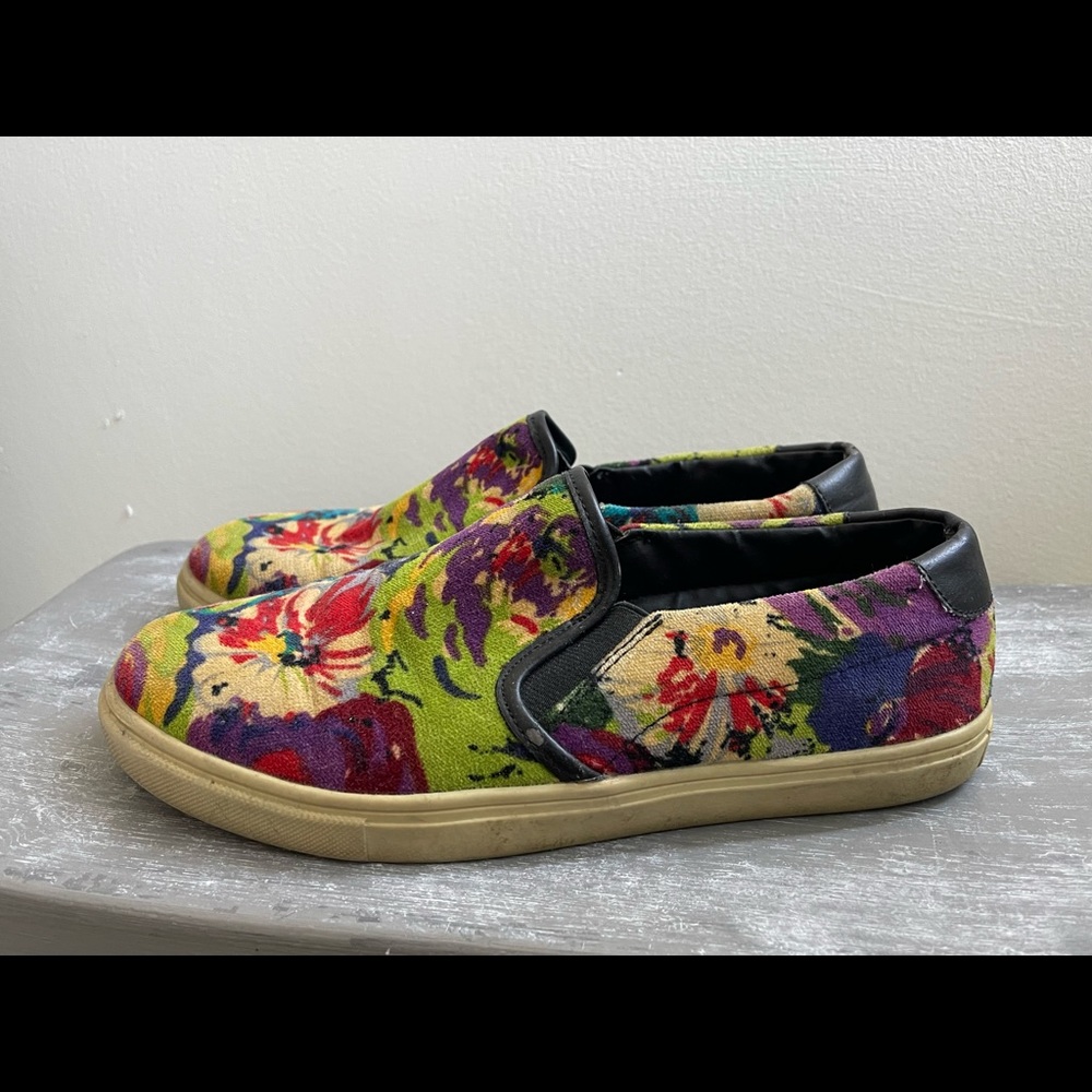 Slip ons
